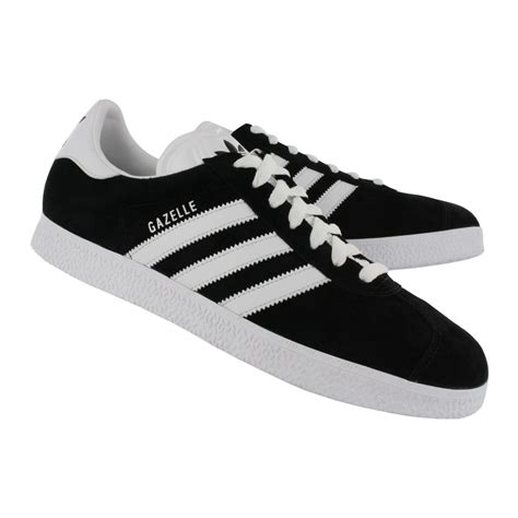 adidas us maat 7|Adidas 3 striped sneakers.